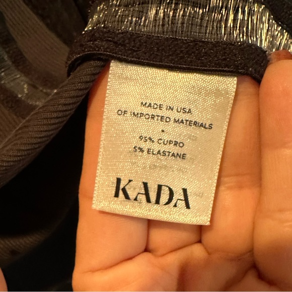 Infinity tshirt / never worn - Picture 5 of 5